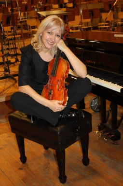 evelina haltakova (viola)